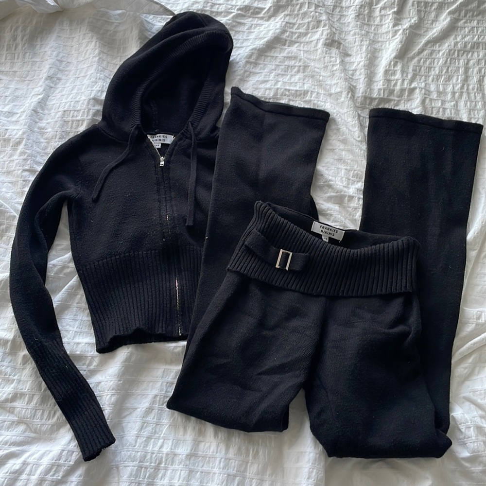 frankie’s bikinis black knit set